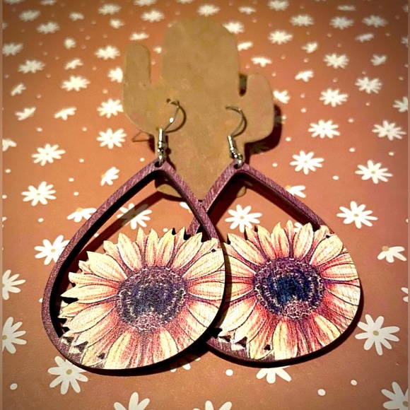 Laser-Cut Sunflower Dangle Earrings - Picture 1 of 3